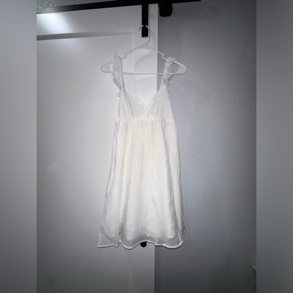 Never worn white dress XS.